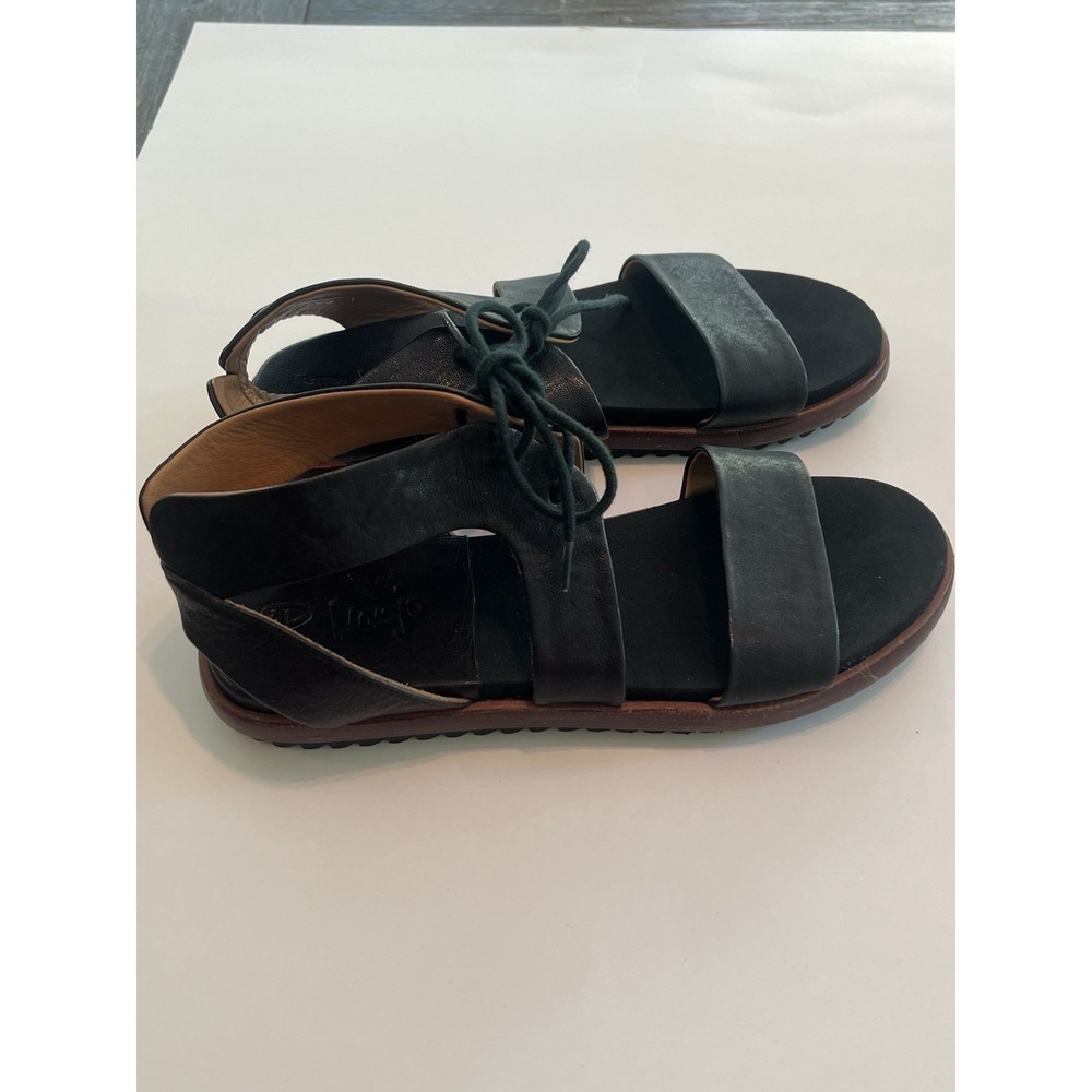 P. Monjo Black Gladiator Leather Sandals Flats Size 40 US 9‎